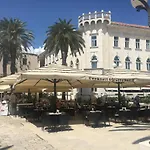 Blue Shell Διαμέρισμα *