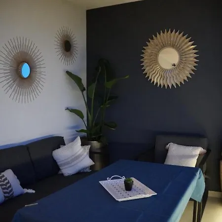 Blue Shell Appartement *